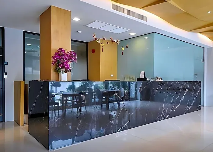 现代沙吞酒店 公寓式飯店 3*