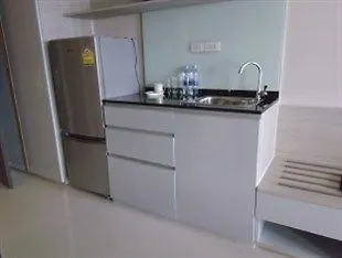 现代沙吞酒店 公寓式飯店 曼谷